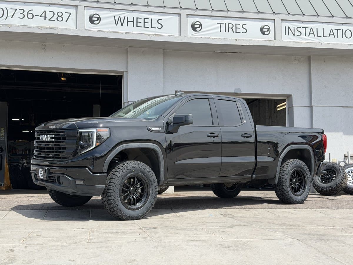 Lifted Truck with 35" Tires Rugged All Terrain GMC Sierra