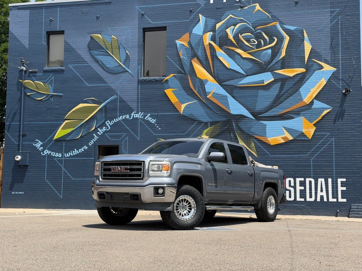 custom wheels and tires