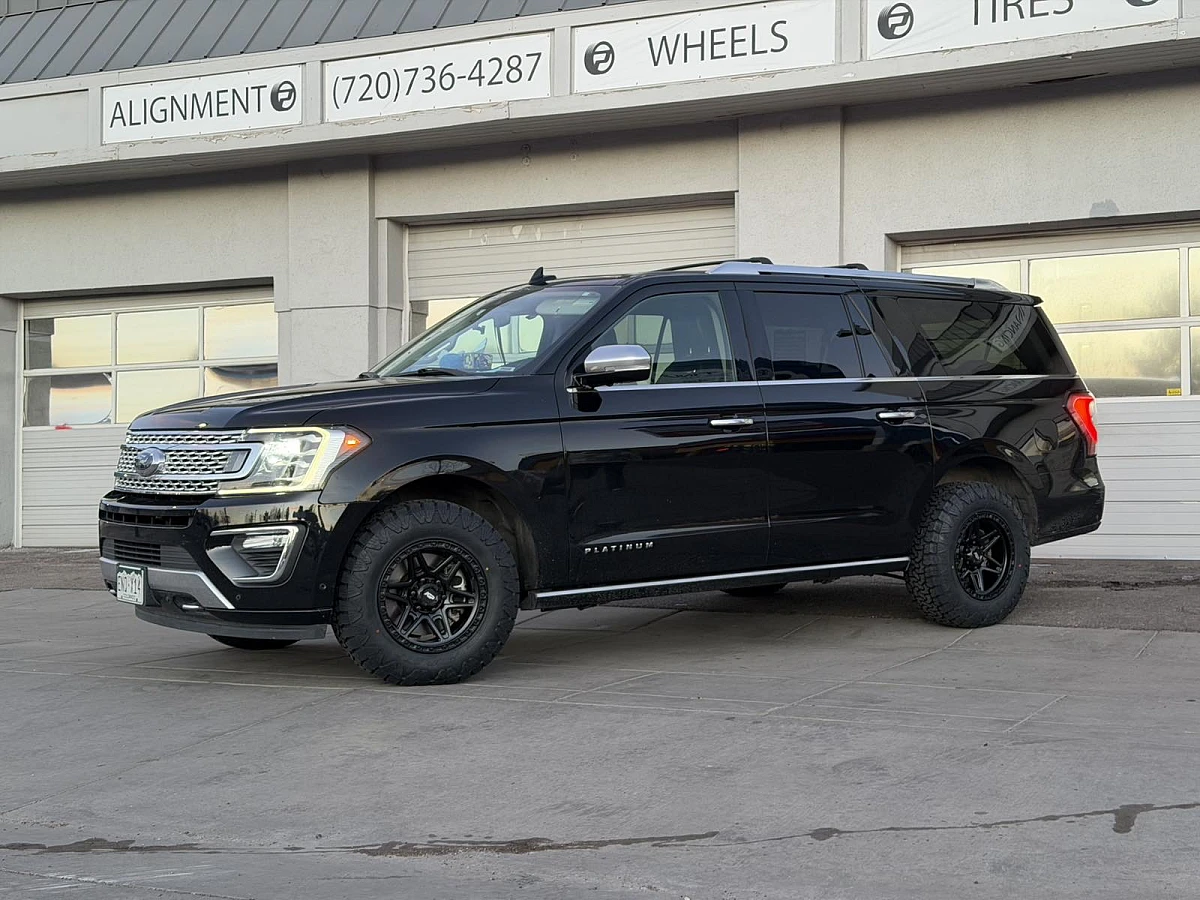 Black AGP 307 on 2020 Ford Expedition