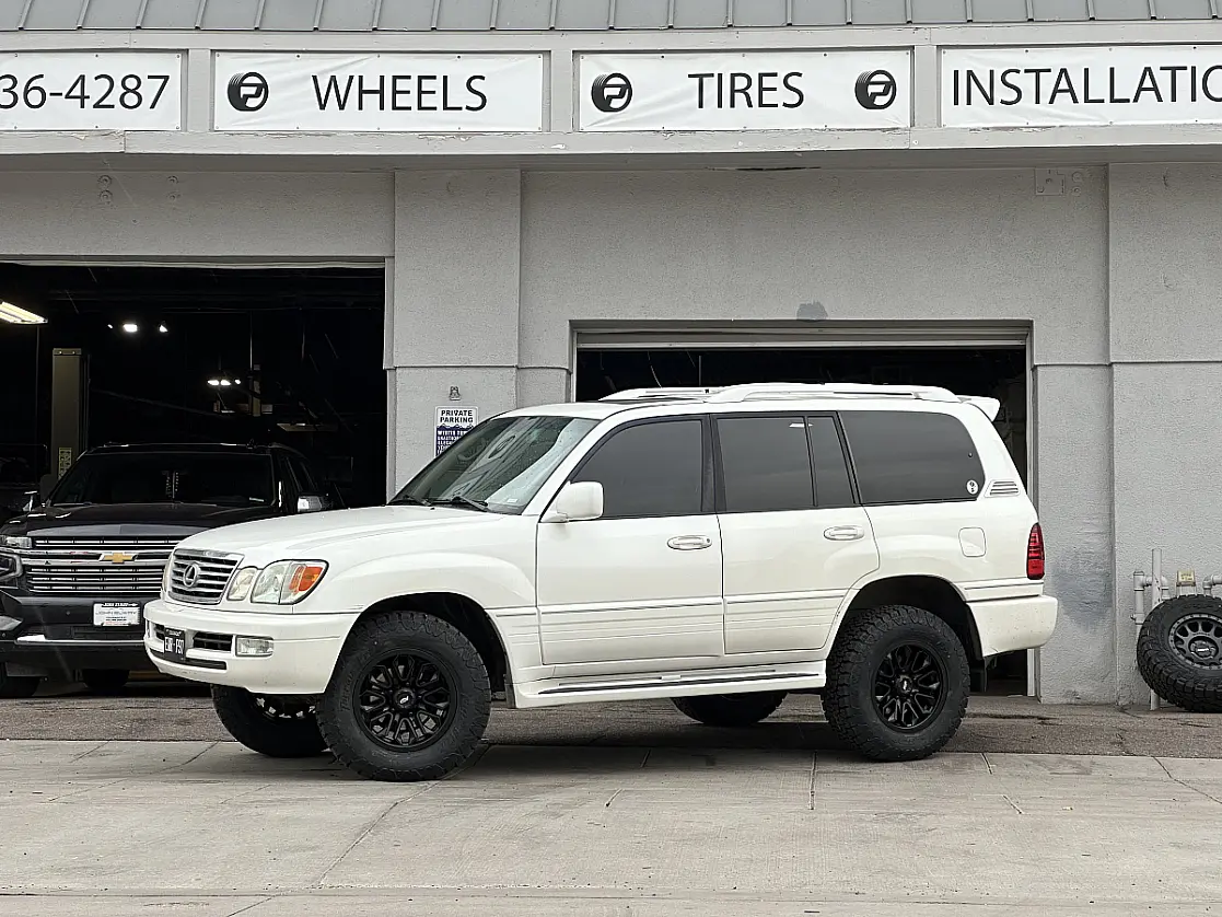 2005 Lexus GX with AGP HD304 Black Wheels