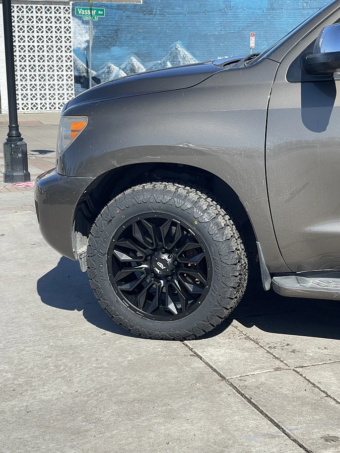 2009 Toyota Sequoia AGP HD304 Black Wheel