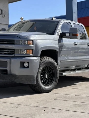AGP HD304 Black Rim on 2018 Chevrolet Silverado 2500HD