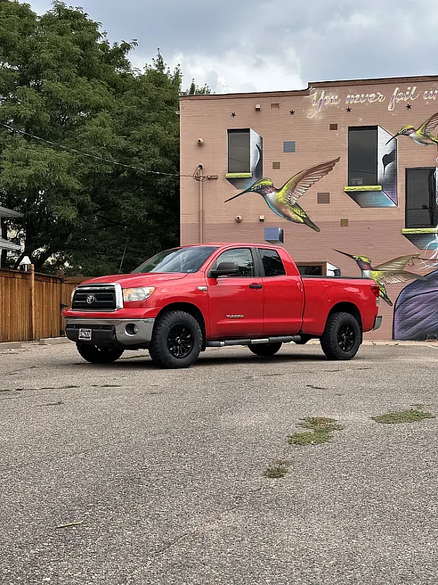 Black AGP HD304 on 2018 Toyota Tundra
