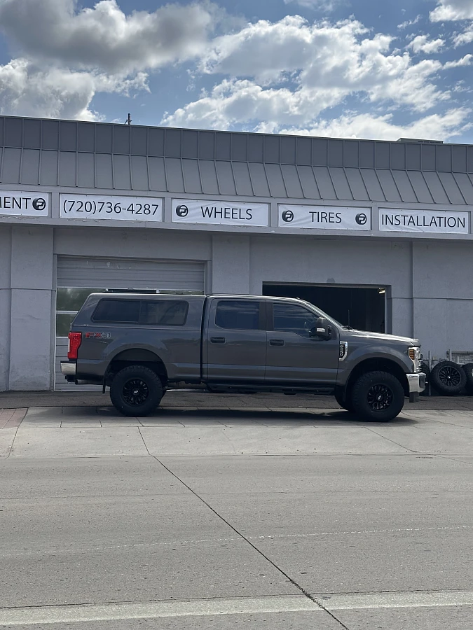 2020 Ford F-250 Equipped with AGP HD304 Black