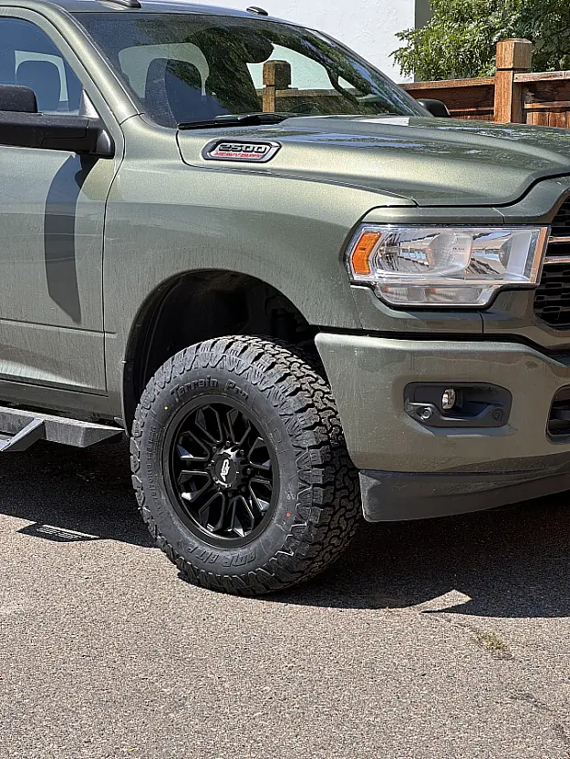 AGP HD304 Black Rim on 2023 RAM 2500