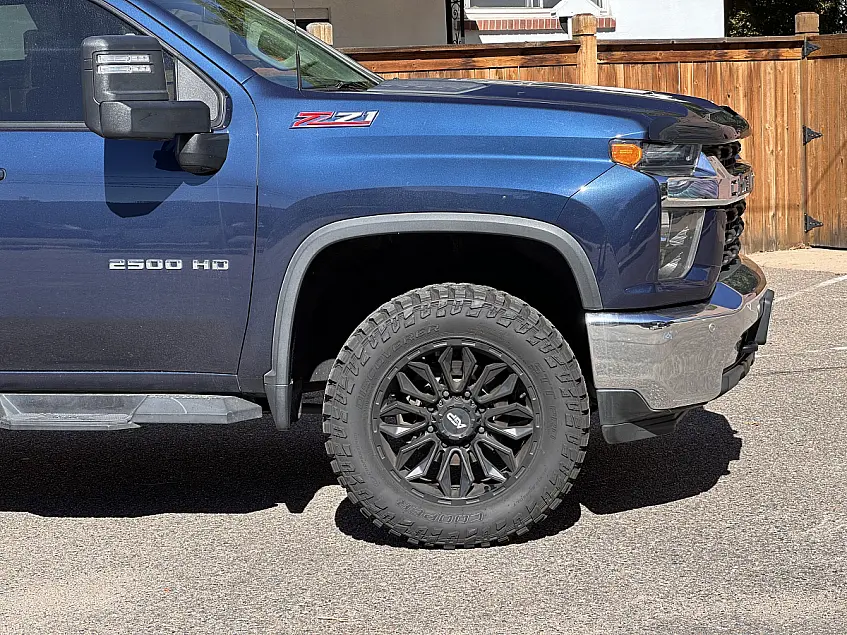 AGP HD304 Black on 2024 Chevrolet Silverado 2500HD