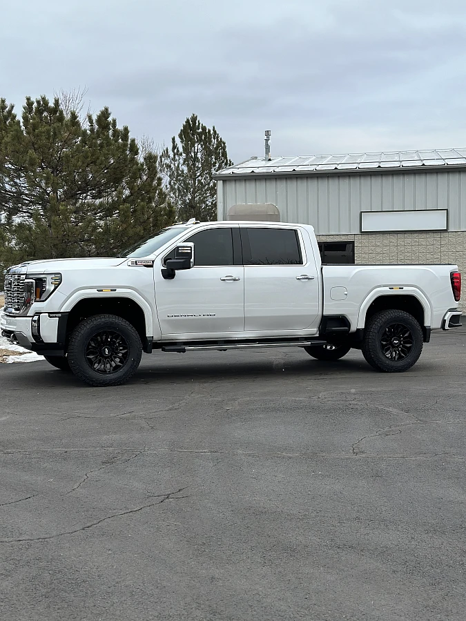 2025 GMC Sierra 2500HD with AGP HD304 Black Wheels