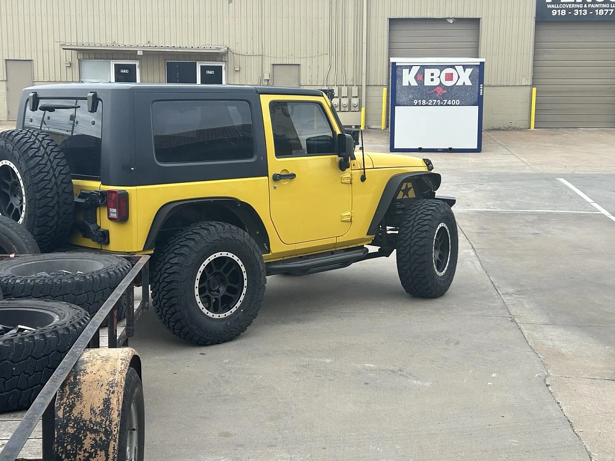 AGP TRUX Black and Polished on 2016 Jeep Wrangler