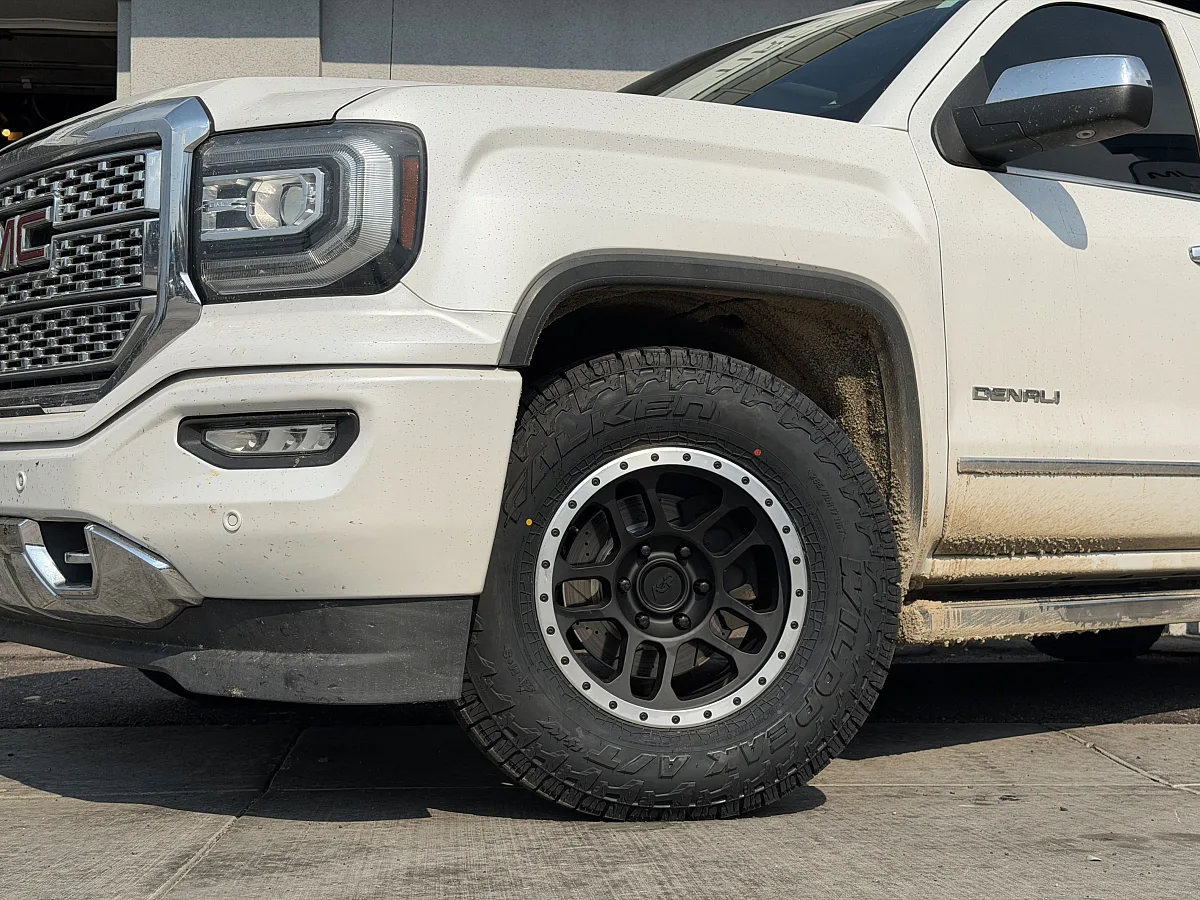 AGP TRUX Black and Polished on 2017 GMC Sierra 1500
