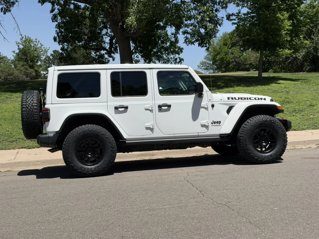 AGP TRUX Black on 2021 Jeep Wrangler