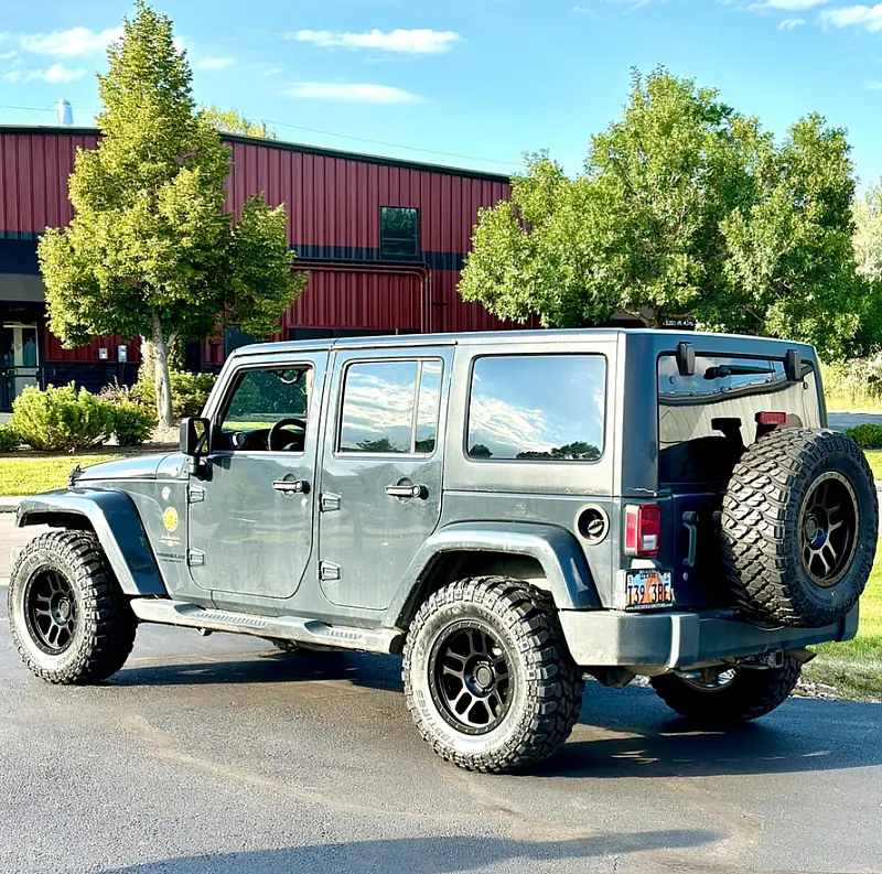 Black AGP TRUX on 2022 Jeep Wrangler