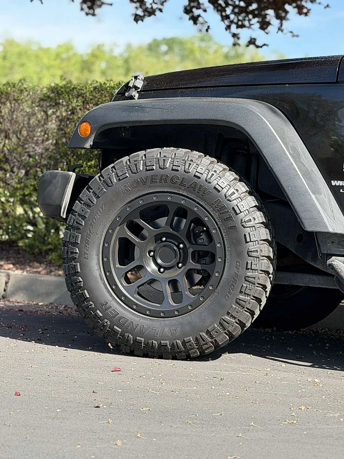 Black AGP TRUX on 2023 Jeep Wrangler