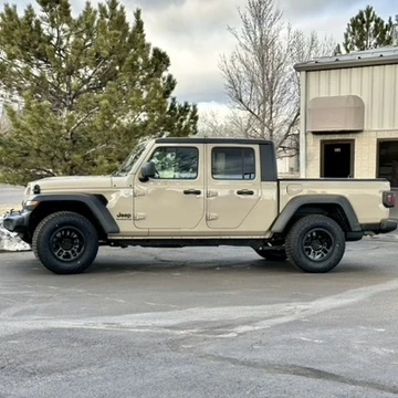 AGP TRUX Black on 2024 Jeep Gladiator