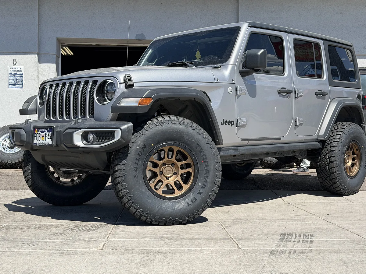 Bronze AGP TRUX on 2019 Jeep Wrangler