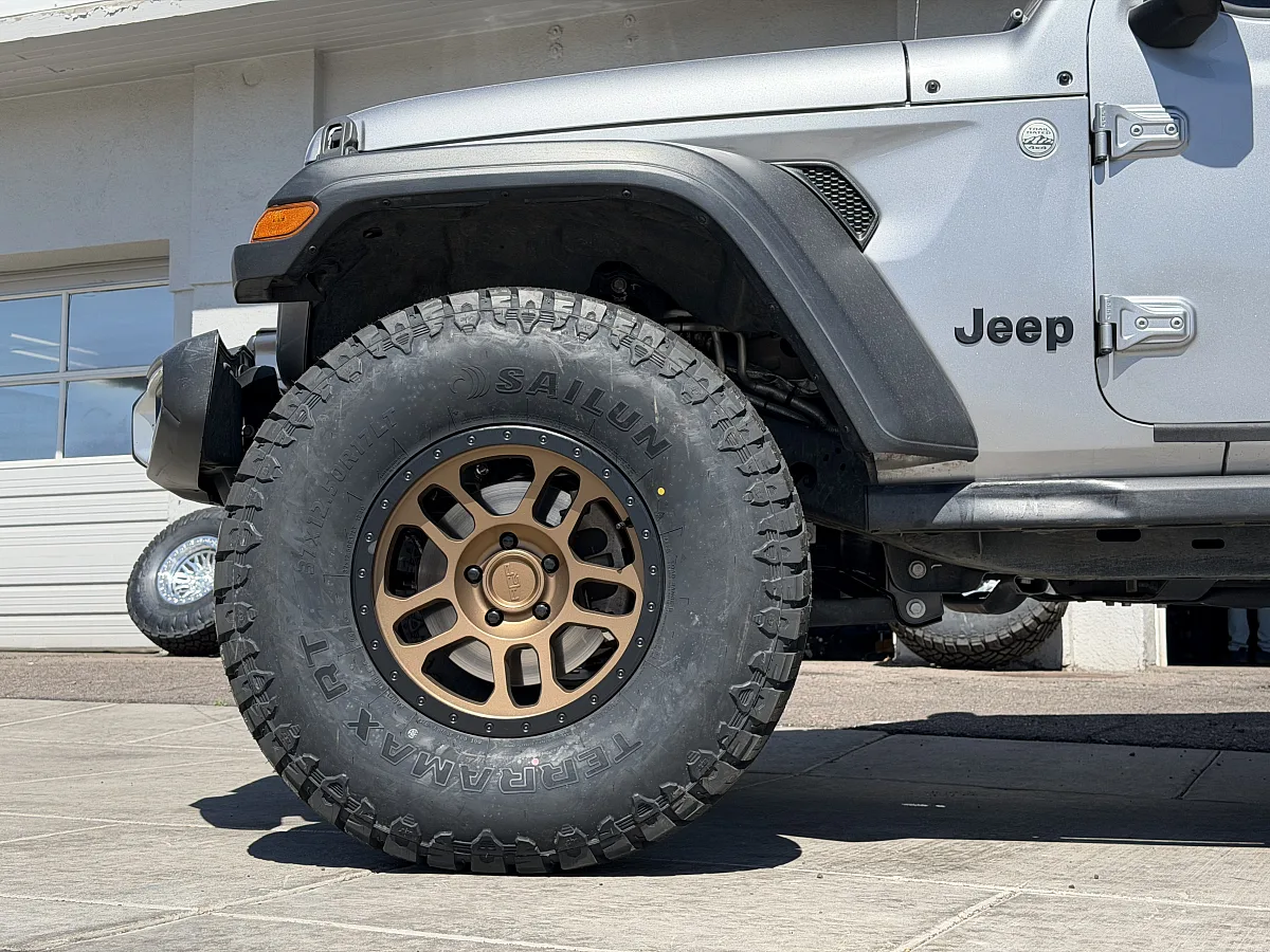 2019 Jeep Wrangler AGP TRUX Bronze Wheel