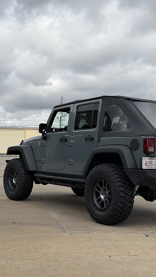 Grey and Black AGP TRUX on 2023 Jeep Wrangler