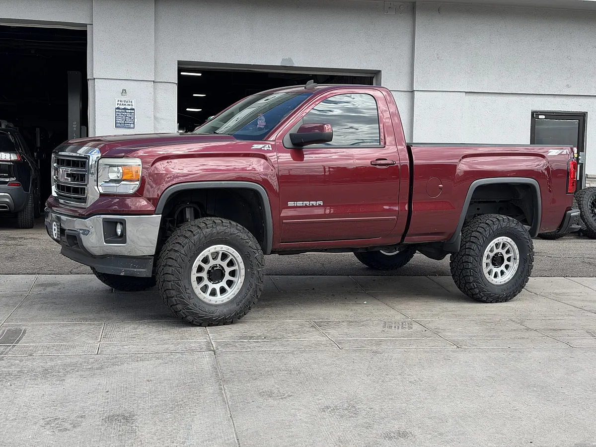 2014 GMC Sierra 1500 with Polished Silver Basta RF1 Rims