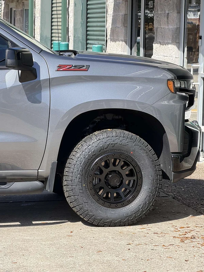 Black Basta RF1 on 2025 Chevrolet Silverado 1500