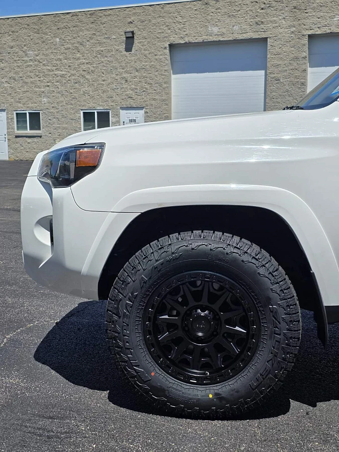 Basta RF2 Black on 2021 Toyota 4Runner