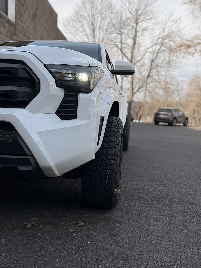 Basta RF2 Black on 2025 Toyota Tacoma