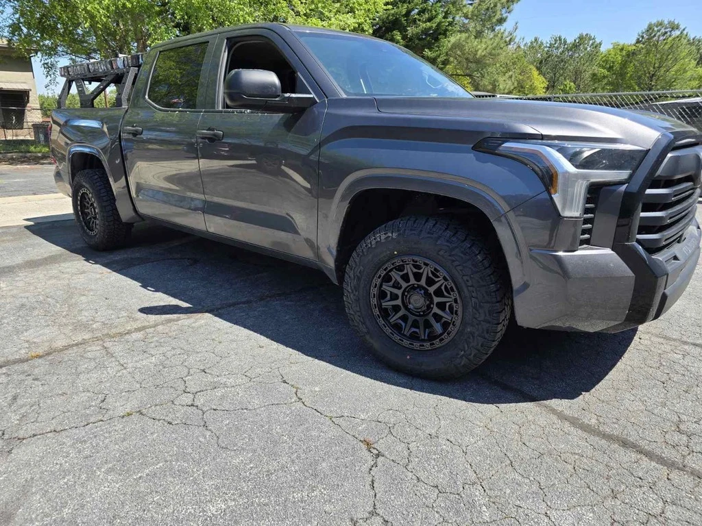 Black Basta RF2 on 2025 Toyota Tundra