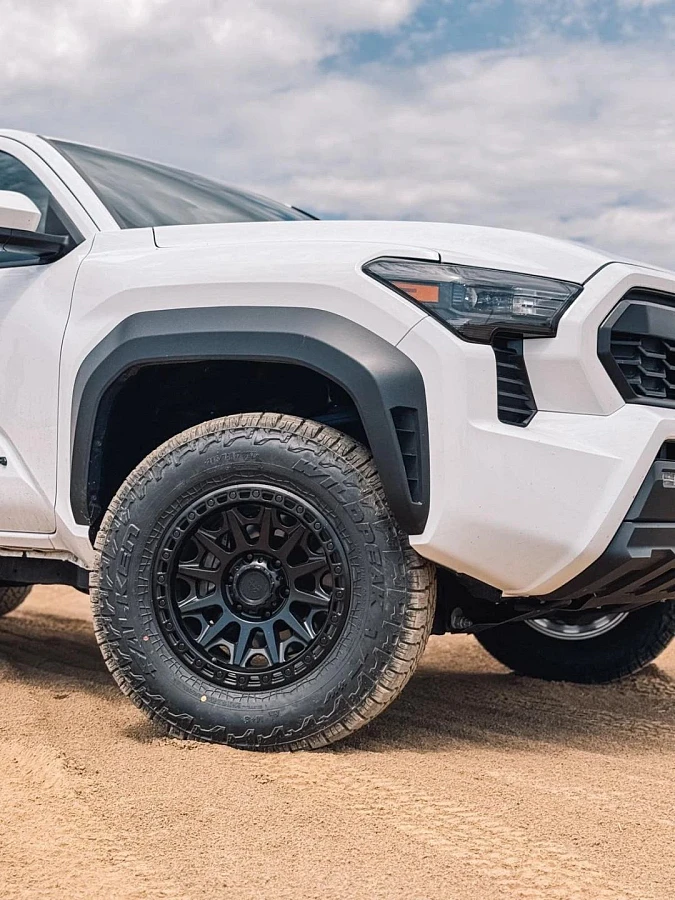 Basta RF2 Black on 2026 Toyota Tacoma