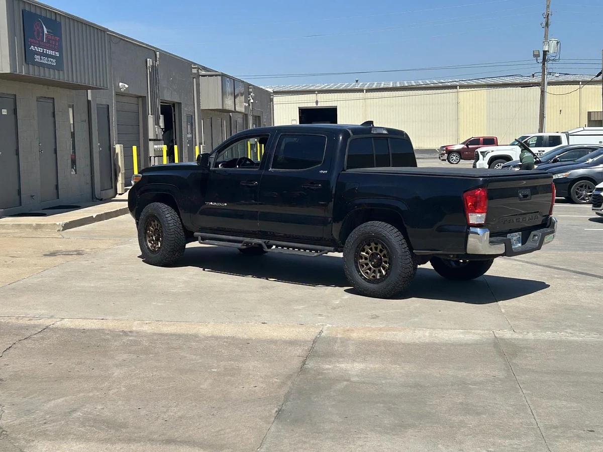Bronze Basta RF2 on 2022 Toyota Tacoma