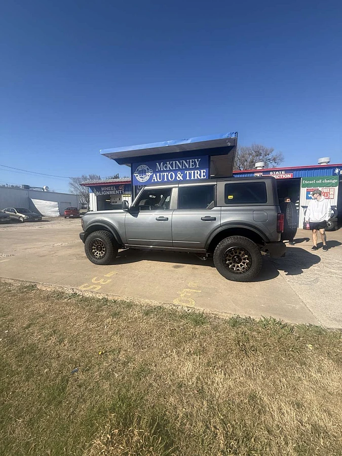 Bronze Basta RF2 on 2025 Ford Bronco