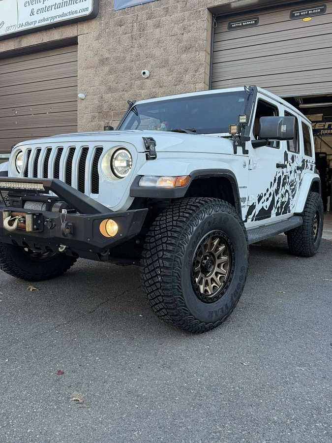 2025 Jeep Wrangler with Basta RF2 Bronze Rims