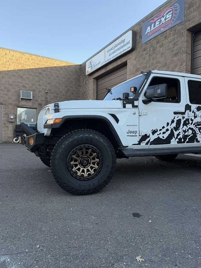Basta RF2 Bronze on 2025 Jeep Wrangler