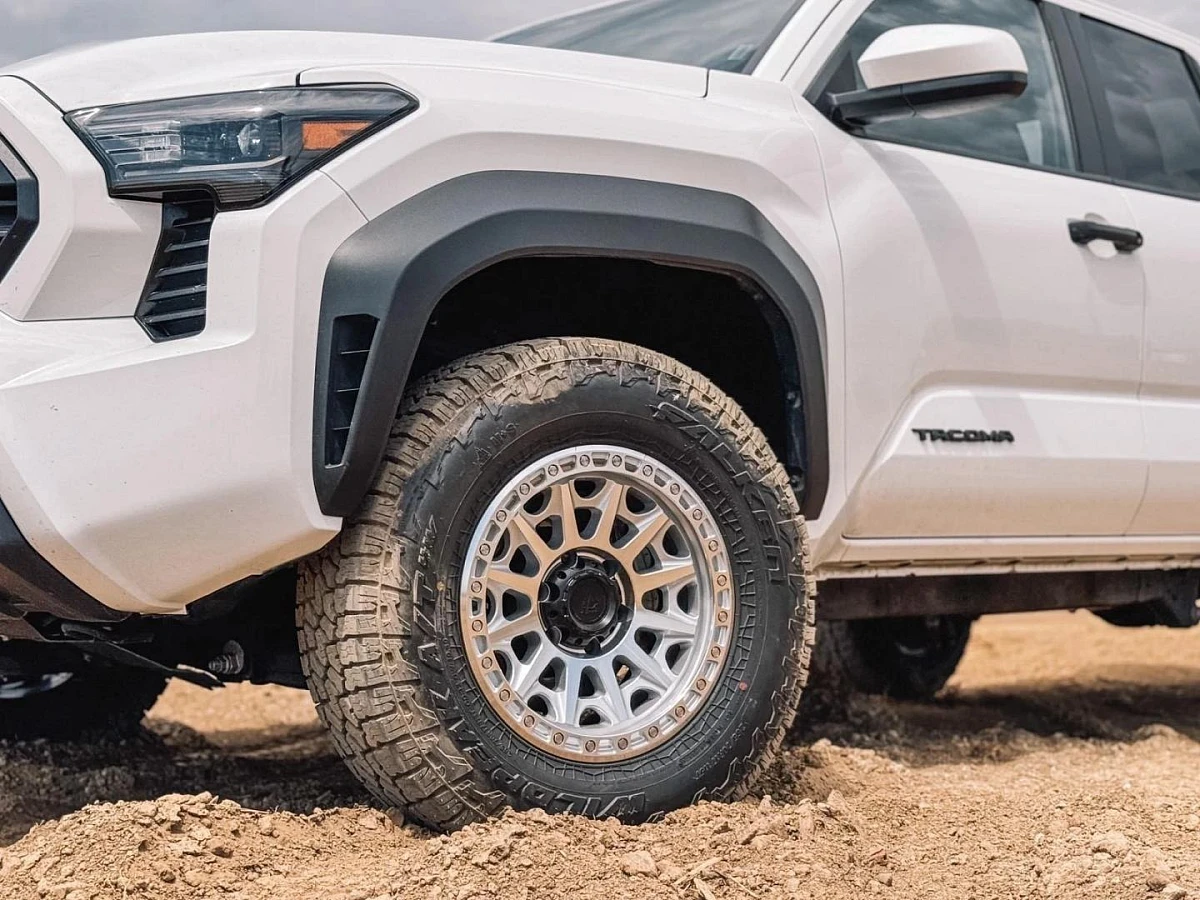 Polished Silver Basta RF2 on 2026 Toyota Tacoma