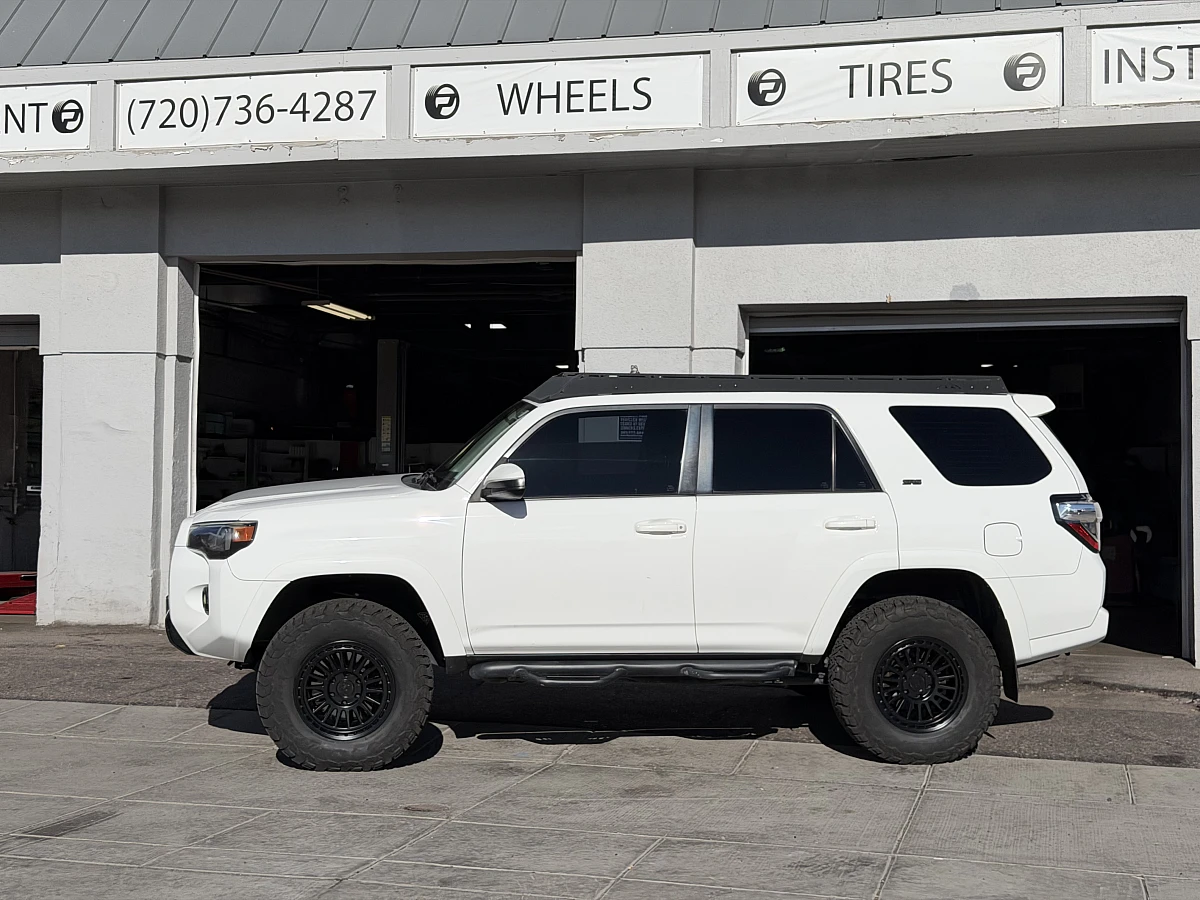 2022 Toyota 4Runner Running Basta RF3 Black