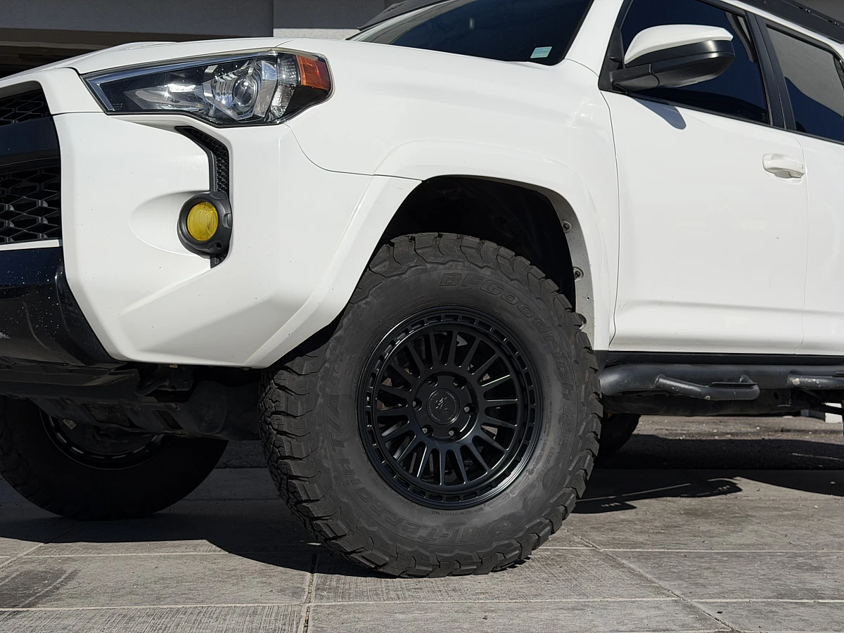 Black Basta RF3 on 2022 Toyota 4Runner