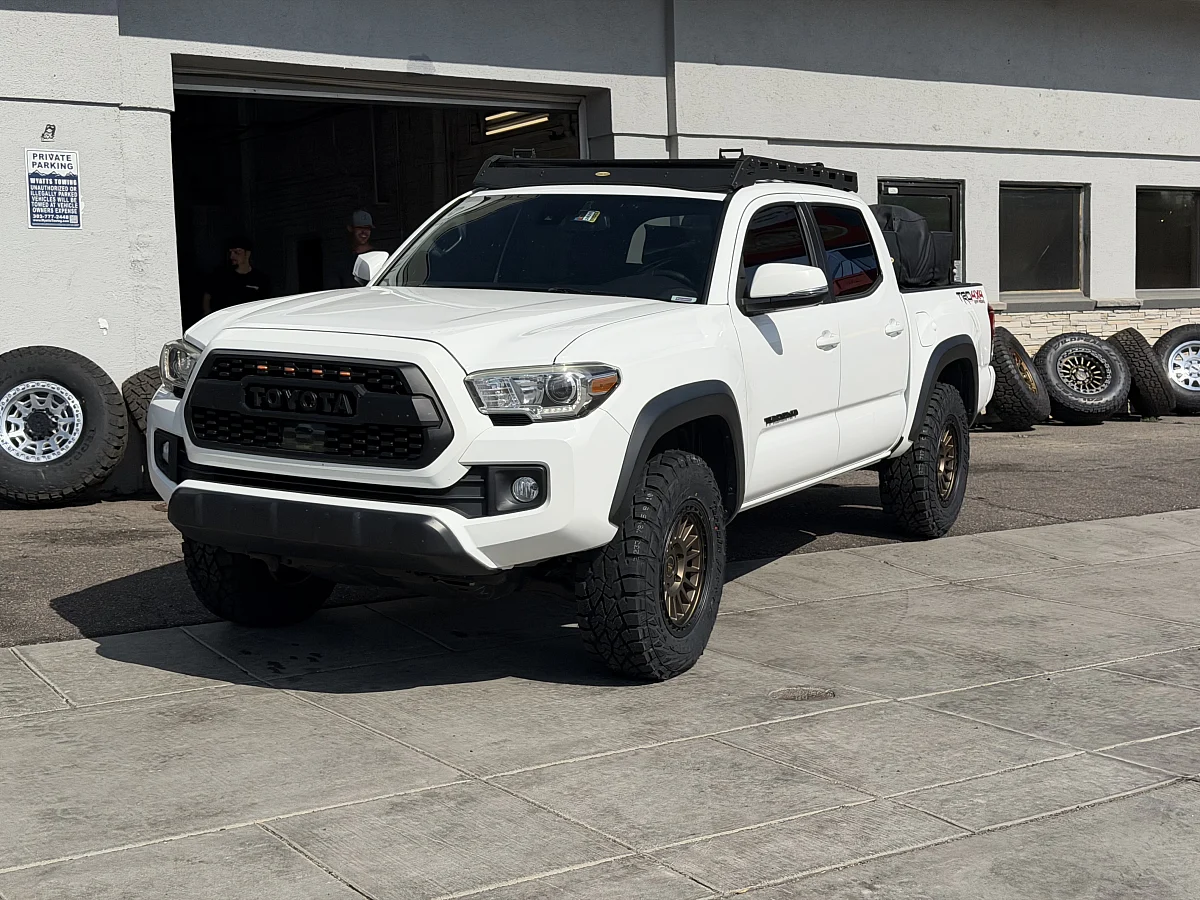 2022 Toyota Tacoma Running Basta RF3 Bronze