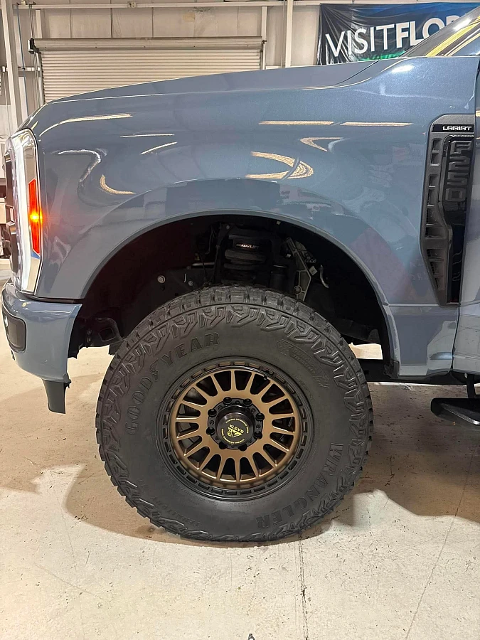 Bronze Basta RF3 on 2025 Ford F-250