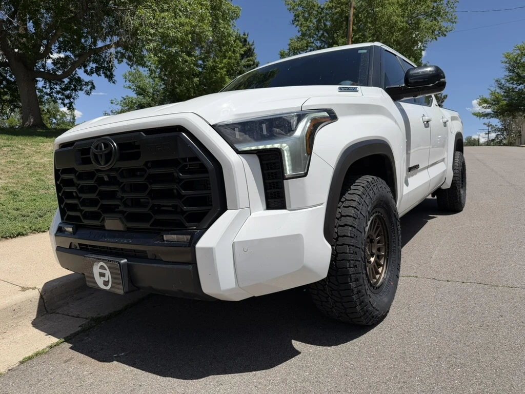 2025 Toyota Tundra Equipped with Basta RF3 Bronze