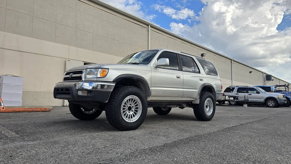 Polished Silver Basta RF3 on 2002 Toyota 4Runner