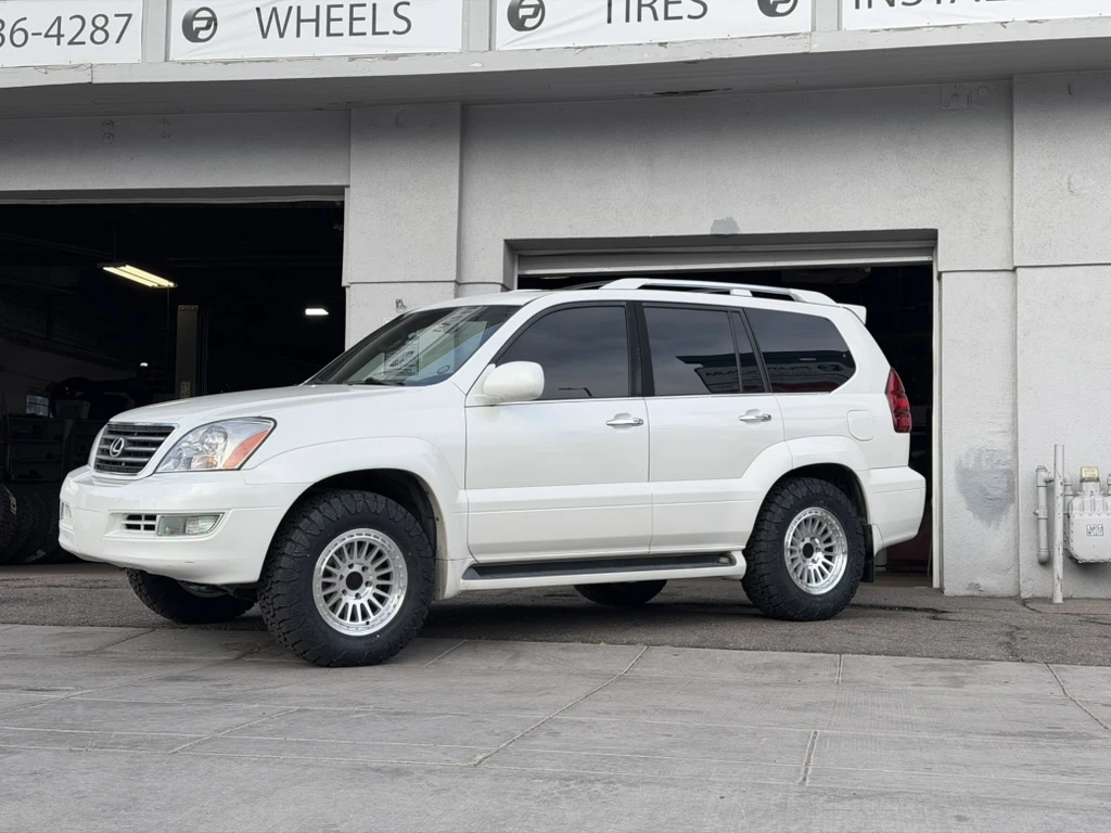 Polished Silver Basta RF3 on 2016 Lexus GX