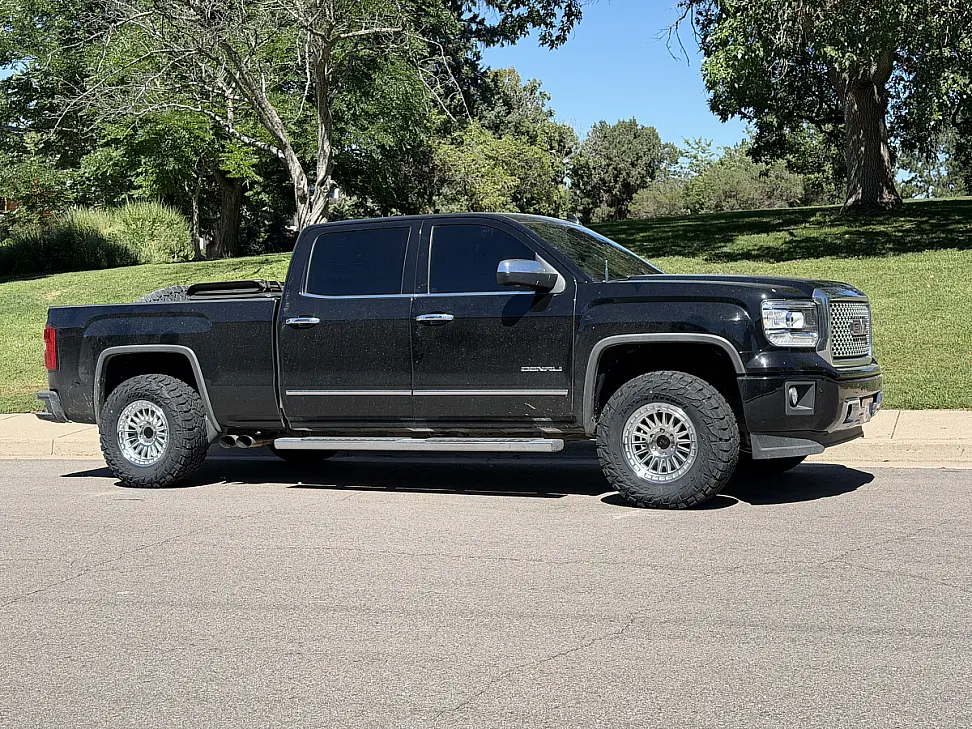 2017 GMC Sierra 1500 Equipped with Basta RF3 Polished Silver