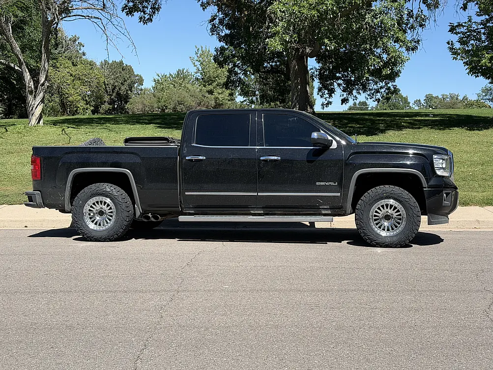Basta Polished Silver RF3 Wheel on 2017 GMC Sierra 1500