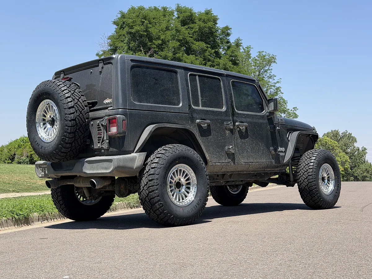 2020 Jeep Wrangler with Basta RF3 Polished Silver Wheels