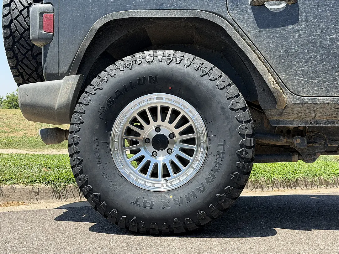 Polished Silver Basta RF3 on 2020 Jeep Wrangler