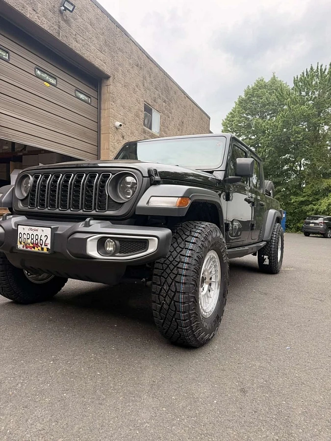 2025 Jeep Gladiator with Basta RF3 Polished Silver Wheels