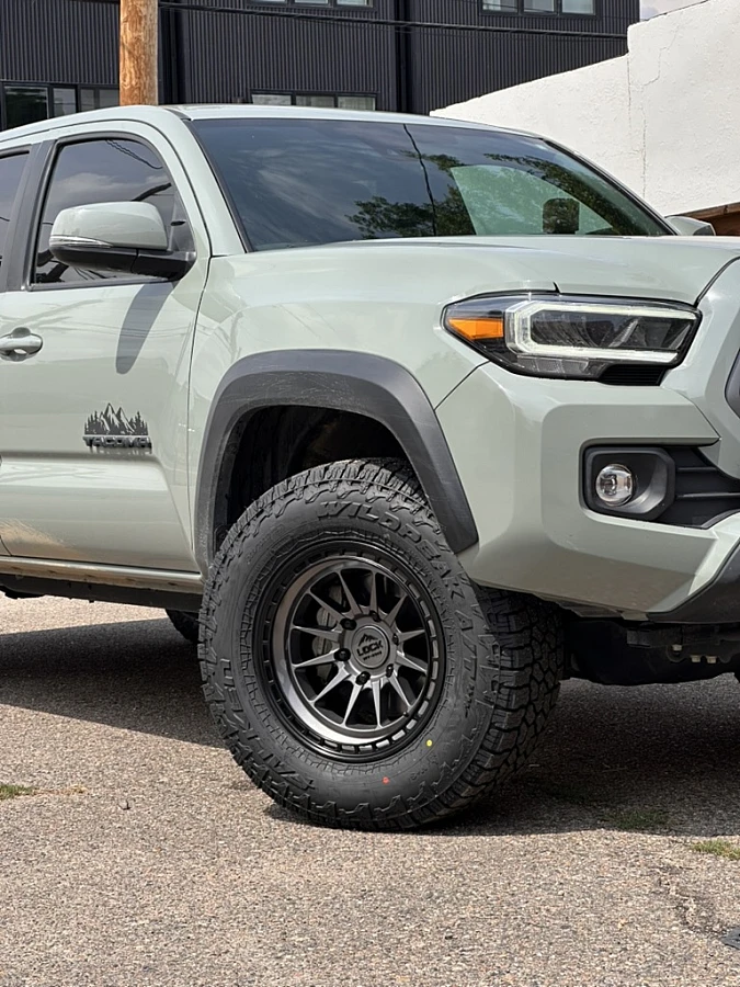 2024 Toyota Tacoma Running Lock Off-Road Baja Charcoal