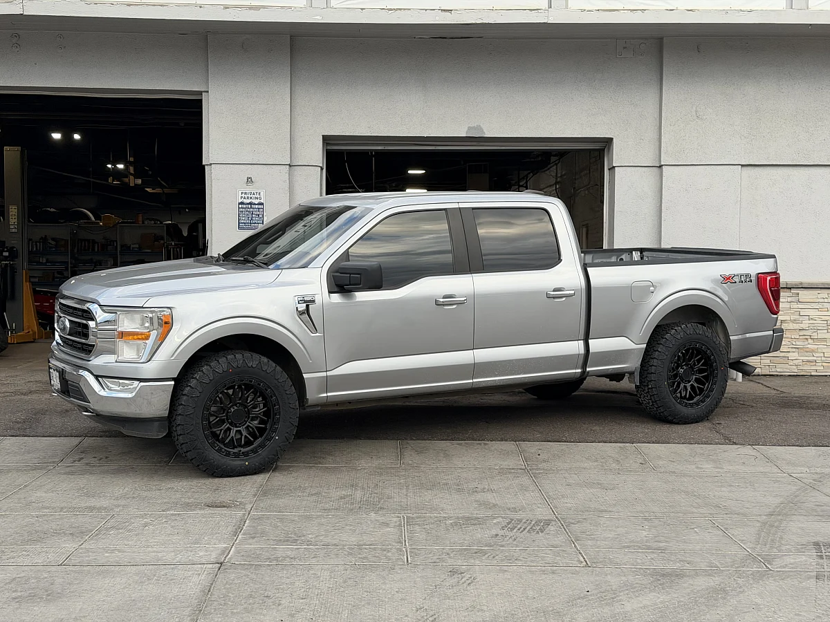 2021 Ford F-150 Lock Off-Road Combat Black Wheel