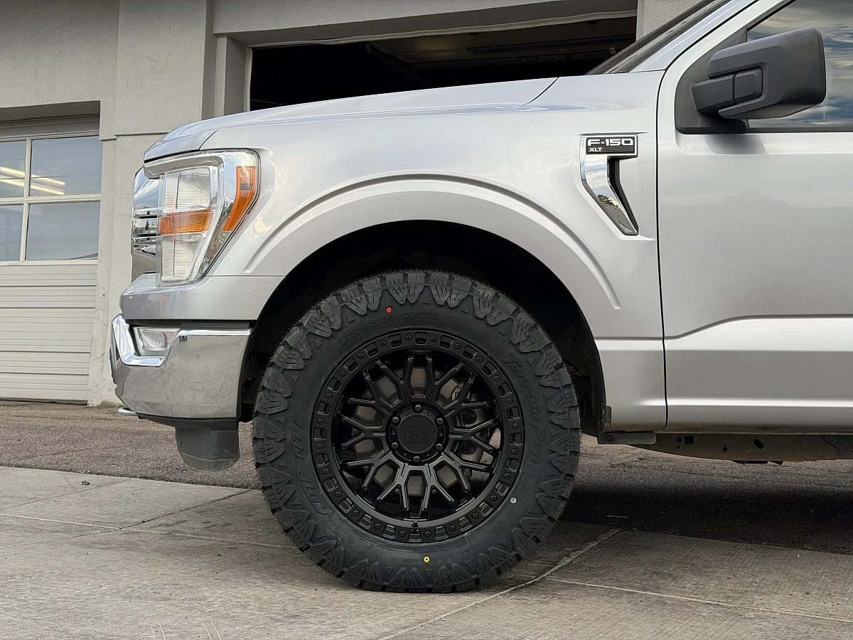 Lock Off-Road Combat Black on 2021 Ford F-150