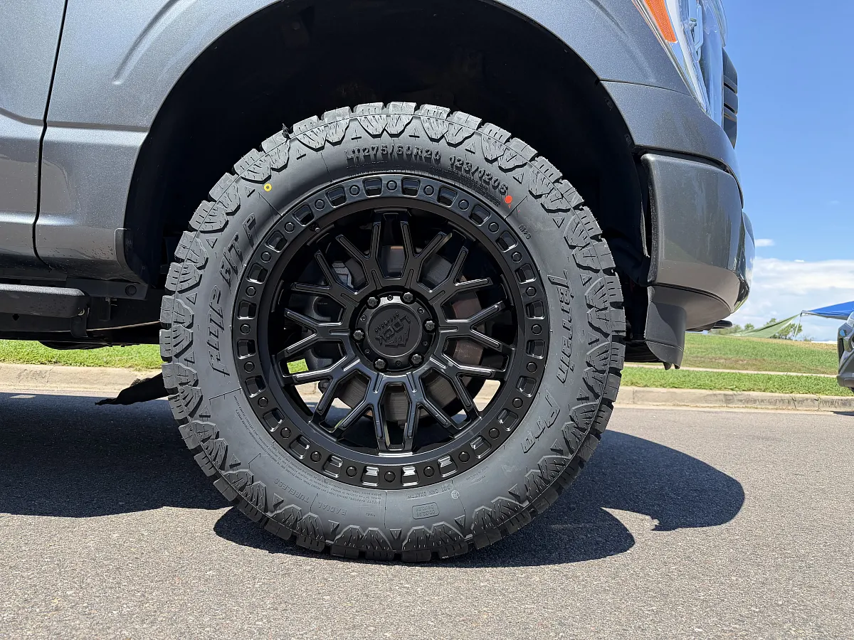 Black Lock Off-Road Combat Rim on 2022 Ford F-150