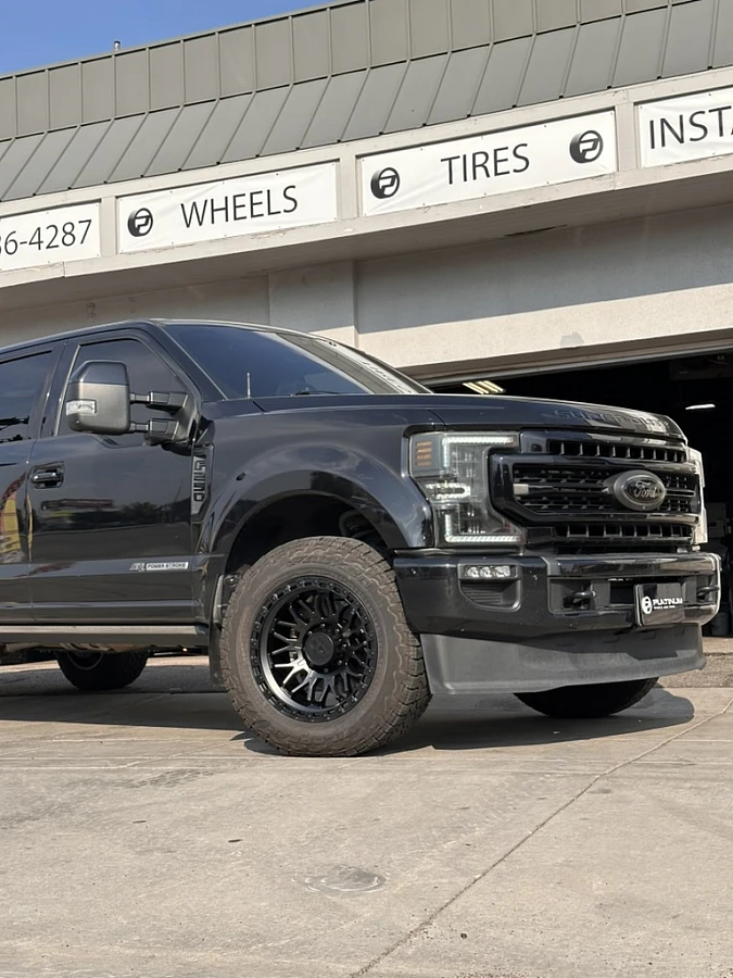 2022 Ford F-250 with Lock Off-Road Combat in Black