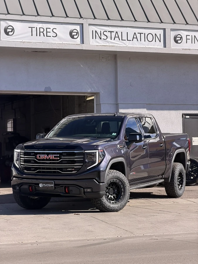 Black Lock Off-Road Combat Rim on 2025 GMC Sierra 1500