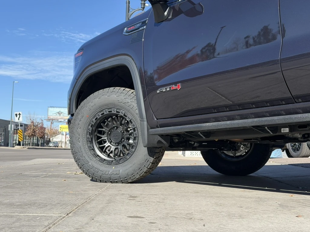 Lock Off-Road Combat Black Rim on 2025 GMC Sierra 1500